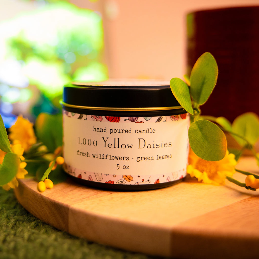 1,000 Yellow Daisies candle