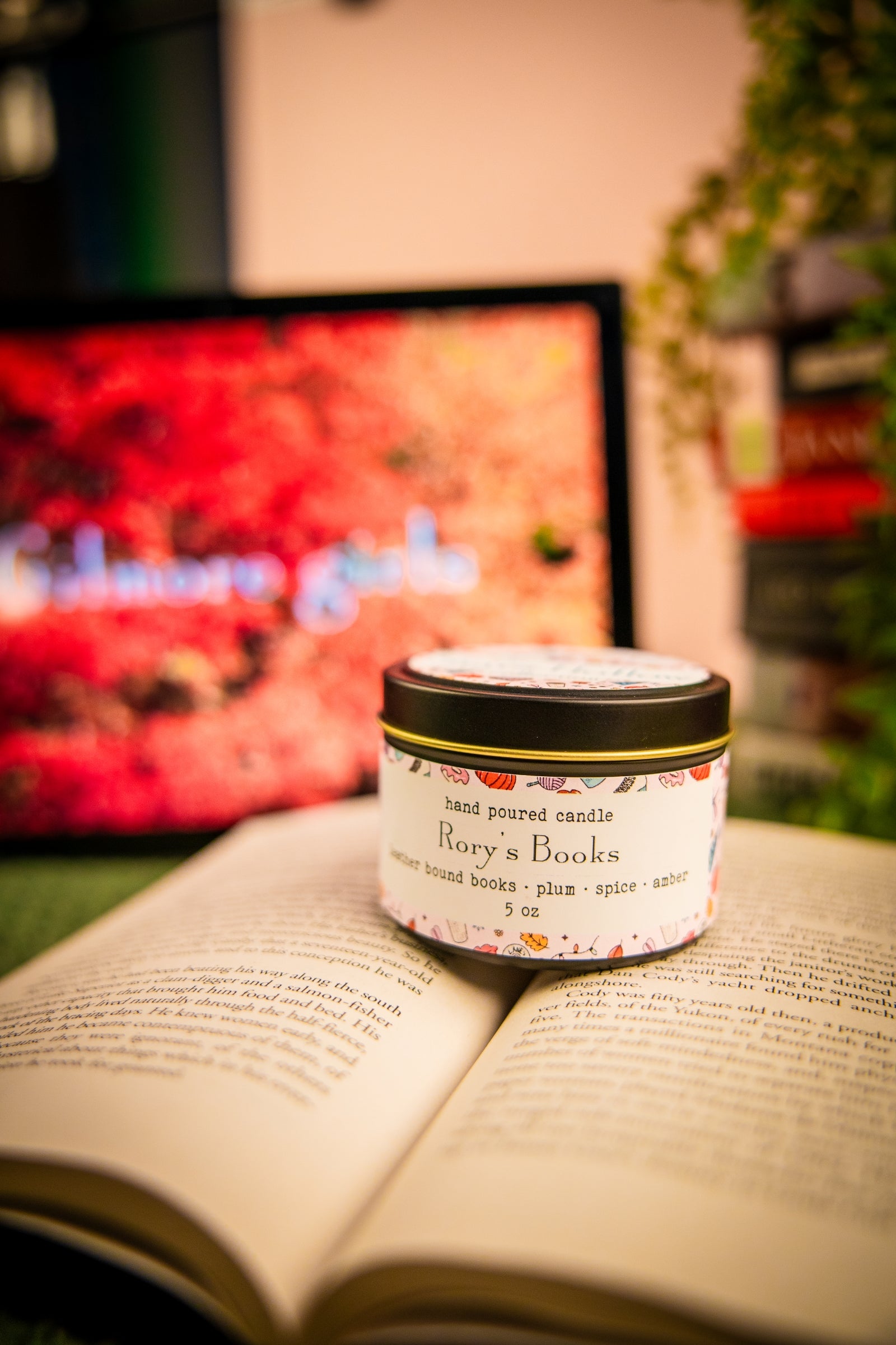 Rory's Books candle