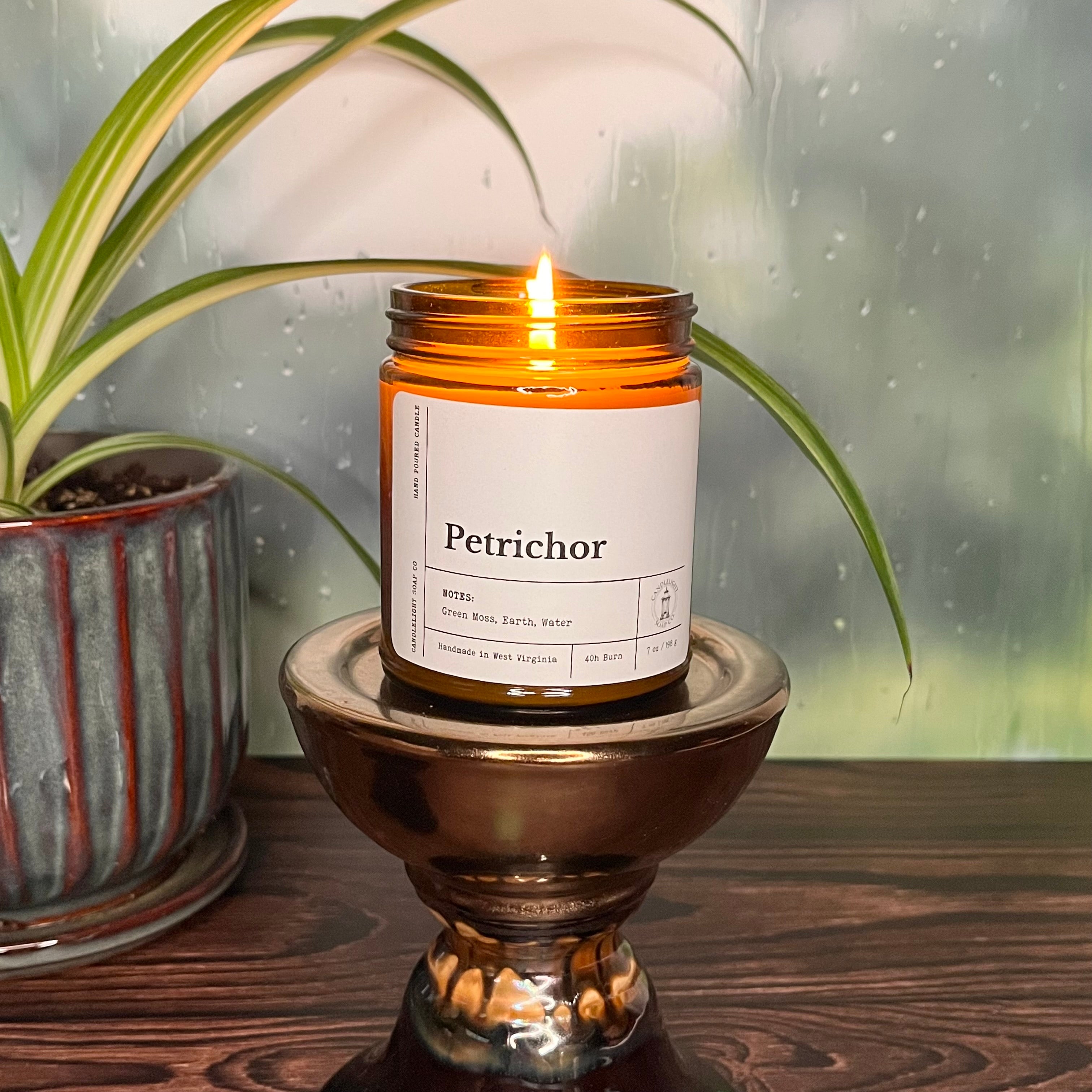 De Petrillo リネンオフホワイト48 Petrichor candle – Candlelight Soap Co